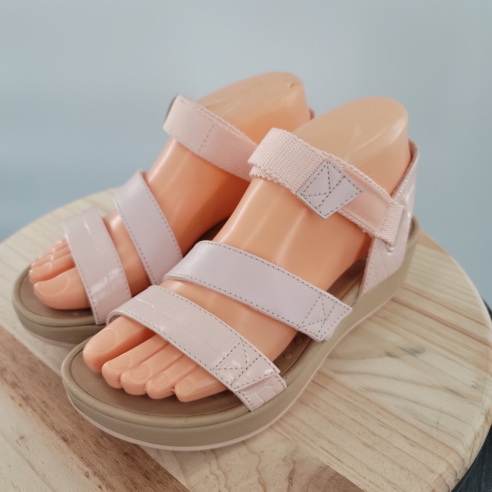 Vionic Misty Adjustable Strappy Wedge Sandals Com… - image 4